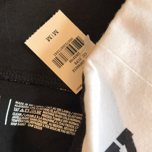 BNWT VS PINK CROPPED YOGA LEGGINGS - Picture 5 of 6